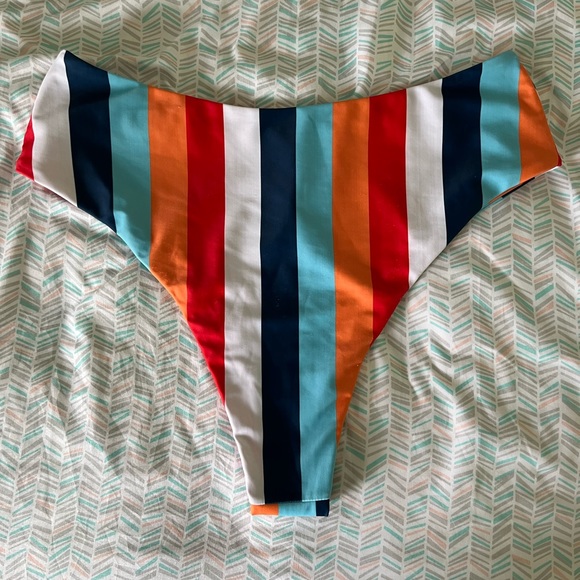 Color: MULTICOLOR Size: XL - Picture 2 of 2